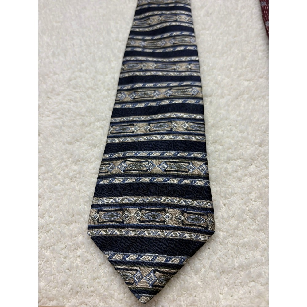 Geoffrey Beene Necktie Tie Mens Navy Blue Excellent Geometric Silk Striped